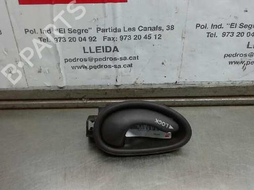 Used Front right interior door handle FIAT DOBLO MPV (119_, 223_) 1.3 JTD (75 hp) 3212627