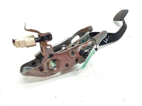 Break pedal TOYOTA AURIS (_E18_) 1.6 D4-D (WWE185_) (112 hp) 17494116