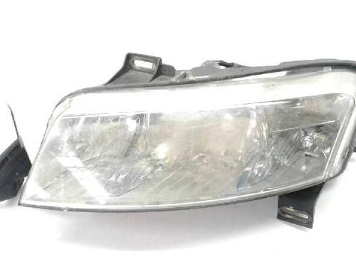 Faro izquierdo FIAT STILO (192_) 1.9 JTD (192_XE1A) (115 hp) 8044794
