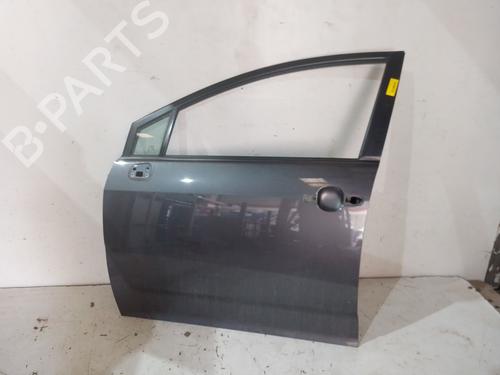 Used Left front door TOYOTA COROLLA Verso (ZER_, ZZE12_, R1_) 1.8 (ZNR11_, ZNR11R) (129 hp) 31993020