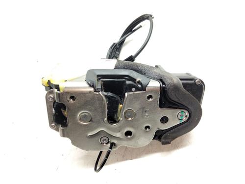 Used Front right lock CHEVROLET ORLANDO (J309) [2010-2025]  21560060