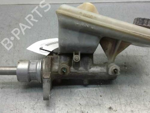 Brake master cylinder RENAULT TRAFIC II Van (FL)  | BP1621512M77 