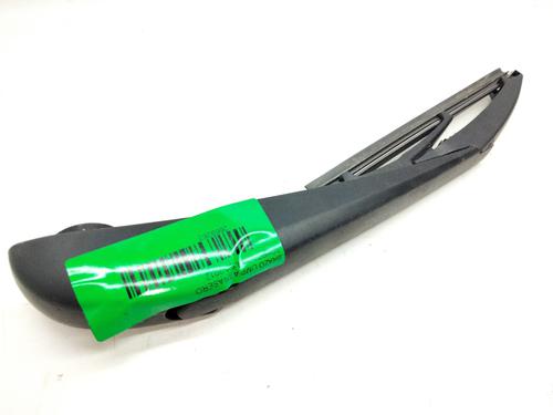 Used Rear windshield wiper arm TOYOTA AURIS (_E18_) [2012-2019]  17633423