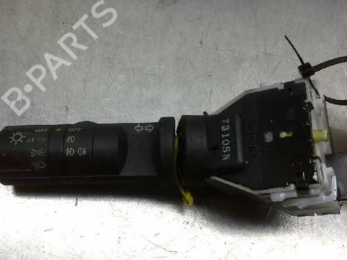 Used Headlight switch NISSAN QASHQAI I (J10, NJ10) 2.0 dCi (150 hp) 1360559
