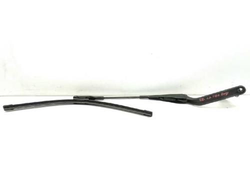 Used Front windshield wiper arm BMW 1 (E87) 118 d (143 hp) 7022059