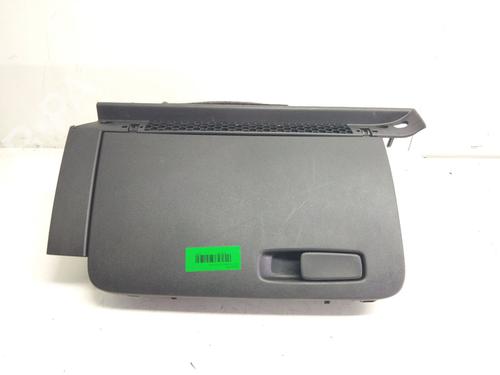 Used Glove box AUDI A1 (8X1, 8XK) 1.0 TFSI (95 hp) 17058992