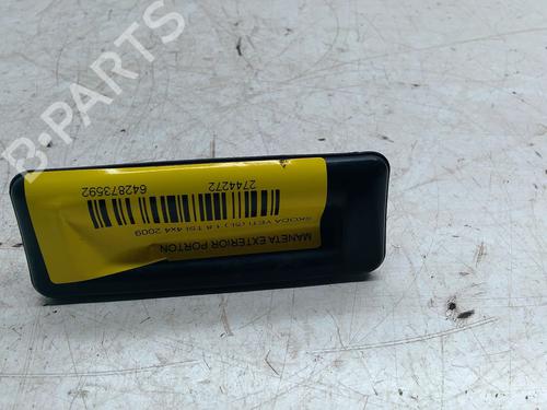 Used Tailgate handle SKODA YETI (5L) 1.8 TSI 4x4 (160 hp) 30911738