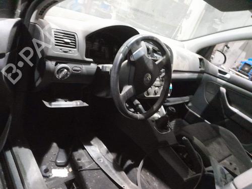 Front left seatbelt VW GOLF V (1K1) 1.9 TDI | BP39435722I26 - Image 8