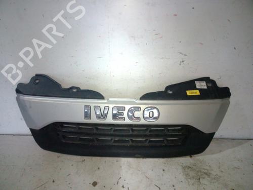 Używane Atrapa chłodnicy / Grill IVECO DAILY V Van [2011-2014]  31805127