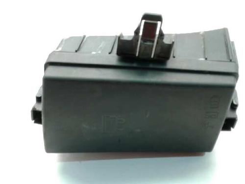 Sikringsdose VW GOLF VII (5G1, BQ1, BE1, BE2) 1.4 TSI (150 hp) 11681211