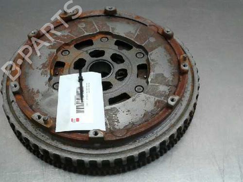 Used Flywheel NISSAN JUKE (F15) 1.2 DIG-T (115 hp) 14314724