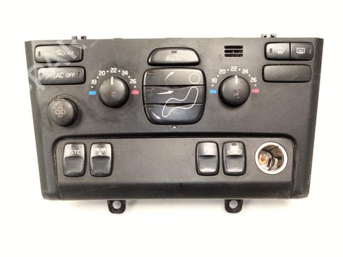 Used Climate control VOLVO XC90 I (275) D5 AWD (185 hp) 27151704