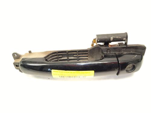 Used Front left exterior door handle SUZUKI SX4 (EY, GY) 1.9 DDiS (RW419D) (120 hp) 29325721