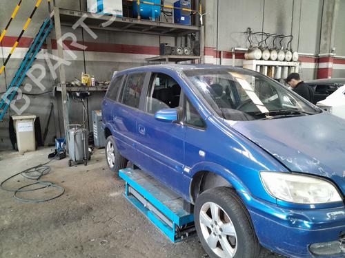 Front left window mechanism OPEL ZAFIRA A MPV (T98) 2.2 DTI 16V (F75) | BP17567658C22 