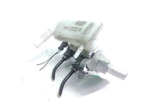 Used Brake master cylinder FORD FIESTA VI (CB1, CCN) [2008-2017]  17058361