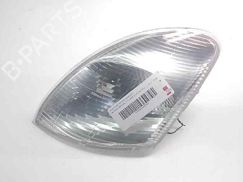 Used Right front indicator RENAULT MEGANE I Classic (LA0/1_) [1996-2008]  10677356