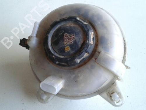 Used Expansion tank SEAT ATECA (KH7, KHP) 1.4 TSI (150 hp) 7535049