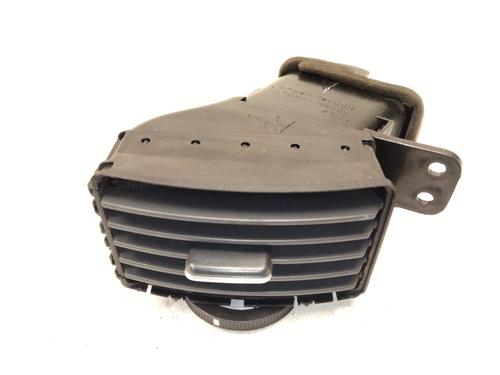 Grille d'aération TOYOTA COROLLA Verso (ZER_, ZZE12_, R1_) 1.8 (ZNR11_, ZNR11R) (129 hp) 32091045