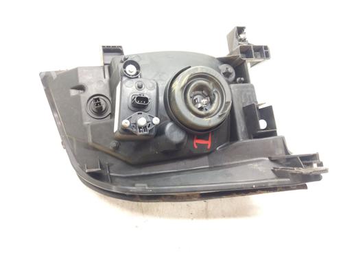 Left headlight NISSAN X-TRAIL I (T30) 2.2 dCi | BP21771655C28 