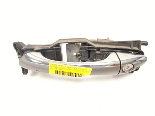 Used Front left exterior door handle MERCEDES-BENZ C-CLASS (W203) C 220 CDI (203.006, 203.008) (143 hp) 27564616