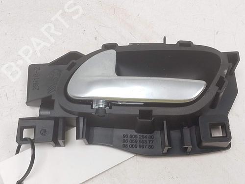 Used Rear left interior door handle Rear left interior door handle 38238609 38238609
