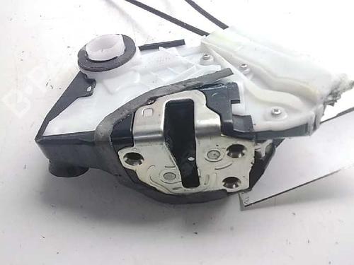 Used Front left lock TOYOTA YARIS (_P13_) [2010-2020]  16551670