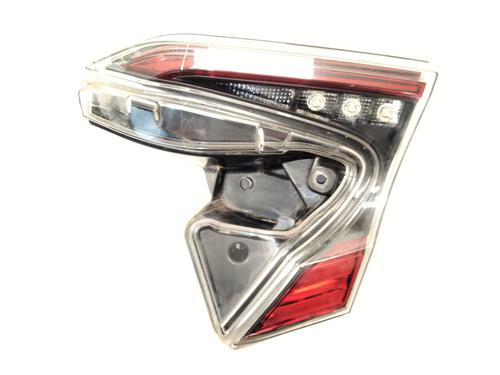 Used Right tailgate light Right tailgate light TOYOTA C-HR (_X1_) 1.8 Hybrid (ZYX10_, ZYX11_) (98 hp) 33955673 33955673