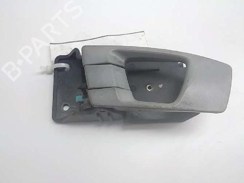 Used Rear left interior door handle KIA CARENS II MPV (FJ) 2.0 CRDi (113 hp) 6884826