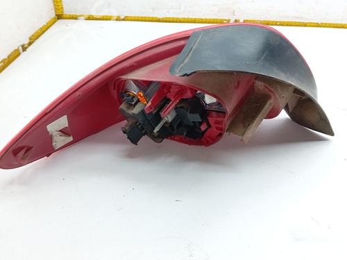 Right taillight PEUGEOT 206 Hatchback (2A/C) 1.4 HDi eco 70 | BP27398876C35 