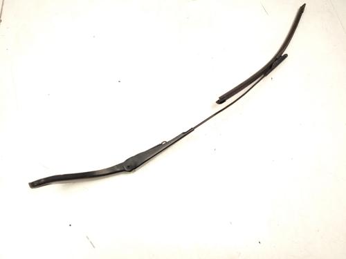 Front windshield wiper arm BMW 3 Touring (F31) 318 d | BP22720423C143 