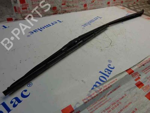 Used Front windshield wiper arm RENAULT LAGUNA II (BG0/1_) 1.9 dCi (BG08, BG0G) (120 hp) 3468218
