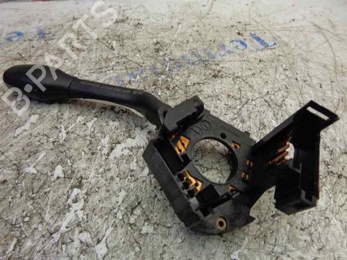 Used Steering column stalk Steering column stalk SEAT INCA (6K9) 1.4 i (60 hp) 11722812 11722812
