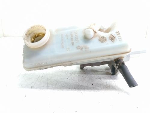 Used Brake master cylinder RENAULT KANGOO / GRAND KANGOO II (KW0/1_) 1.5 dCi 75 (KW07, KW10, KW04) (75 hp) 17059018