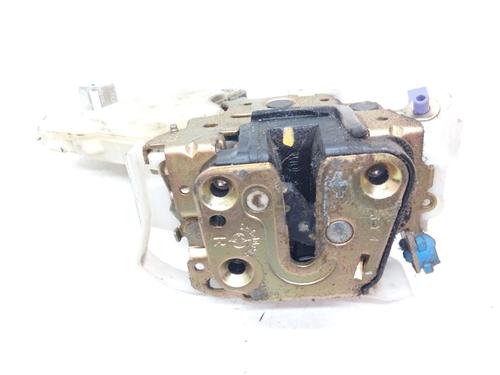 Used Front right lock NISSAN X-TRAIL I (T30) [2001-2013]  21592800