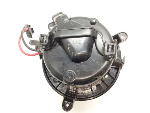 Heater blower motor SEAT ARONA (KJ7, KJP) 1.0 TSI | BP26712219M62 