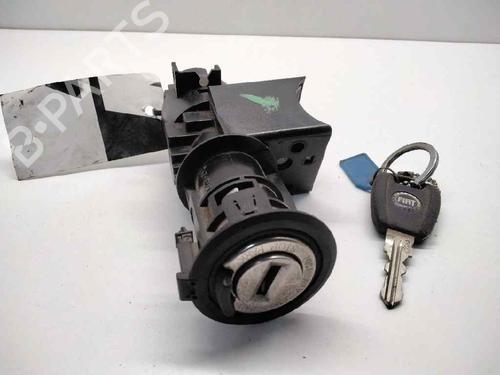 Used Ignition barrel FIAT PUNTO (188_) 1.9 JTD 80 (188.237, .257, .337, .357) (80 hp) 1231003
