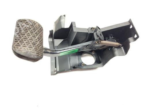 Used Break pedal MERCEDES-BENZ C-CLASS (W203) C 180 Kompressor (203.046) (143 hp) 17570417