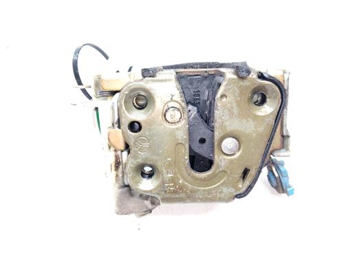 Used Front right lock NISSAN TERRANO II (R20) 2.7 TD 4WD (101 hp) 21045038