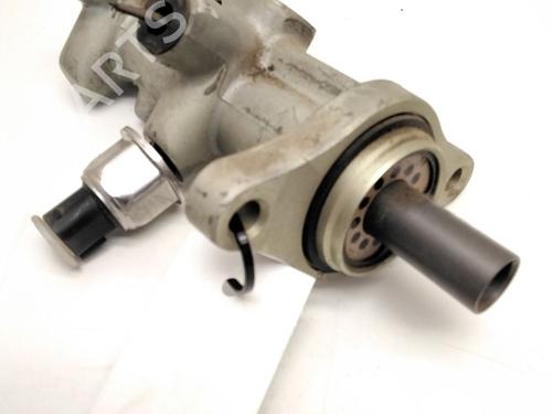 Used Brake master cylinder NISSAN NAVARA NP300 (D40) [2004-2025]  18844620