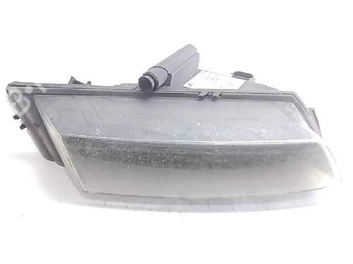 Used Right front fog light Right front fog light 16111917 16111917