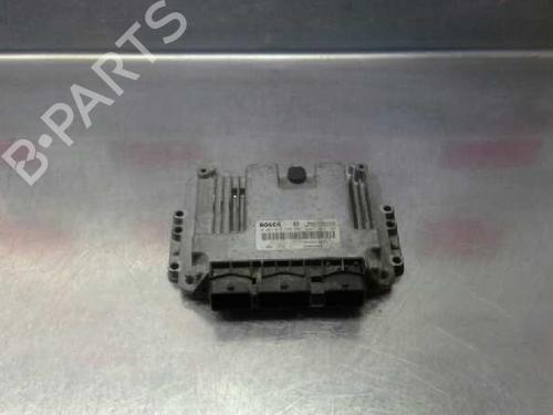 Used Engine control unit (ECU) RENAULT MEGANE II (BM0/1_, CM0/1_) [2001-2012]  150952