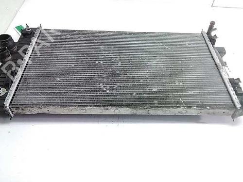 Used Water radiator MERCEDES-BENZ VIANO (W639) [2003-2025]  11968953