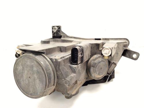 Right headlight VW PASSAT B7 (362) 2.0 TDI | BP25737990C29 - Image 4