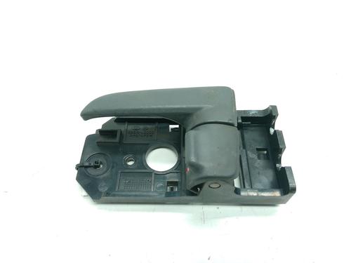 Maneta interior delantera izquierda Maneta interior delantera izquierda KIA CERATO I Hatchback (LD) 2.0 (143 hp) 36561874 36561874