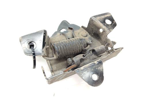 Hood lock HYUNDAI H-1 / STAREX Bus (A1) 2.5 TCi | BP22982735C133 