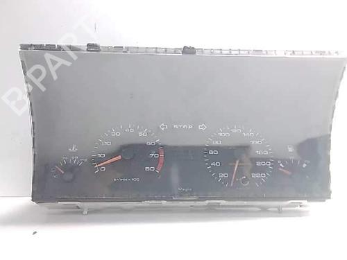 Used Instrument cluster Instrument cluster 15806336 15806336