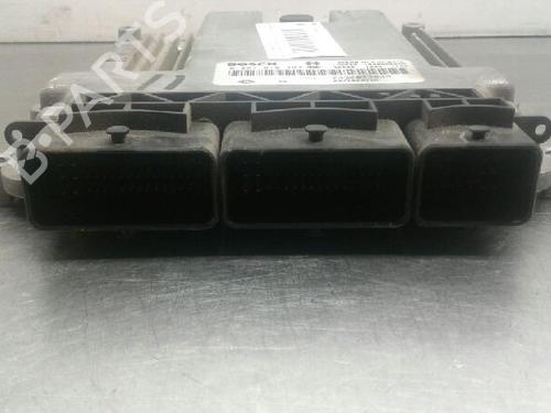 Engine control unit (ECU) RENAULT TRAFIC II Van (FL)  | BP11330266M57 