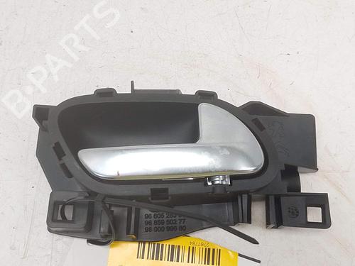 Used Front left interior door handle Front left interior door handle 38238614 38238614