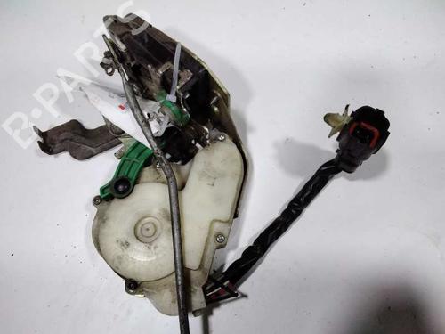 Used Front left lock KIA SORENTO I (JC) 2.5 CRDi 4WD (140 hp) 10657619