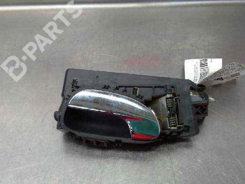 Used Front left interior door handle Front left interior door handle PEUGEOT 307 Break (3E) 2.0 HDI 90 (90 hp) 3212517 3212517